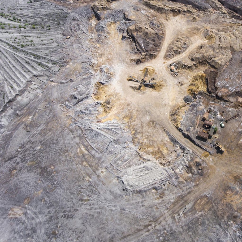 drone, hill, helicopter-1956151.jpg